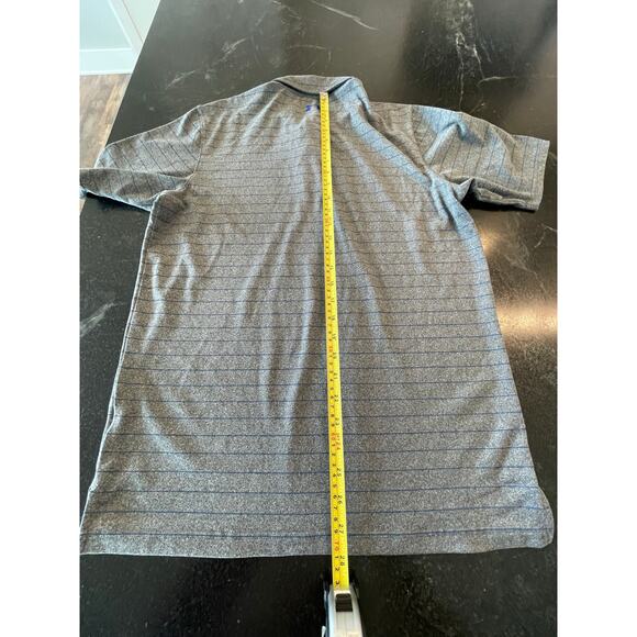 Under Armour loose fit heat gear SM Gray and Blue striped polo - Picture 7 of 8